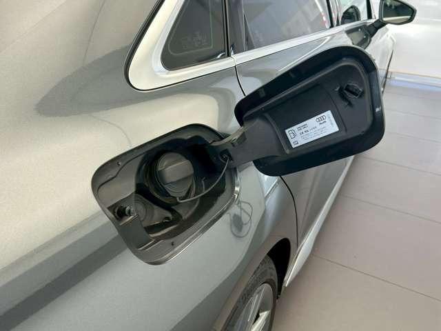 Ａ３セダン ３０ＴＦＳＩ　Ｓライン　認定中古車　パーシャルレザー・コンビニエンスアシスタンス・ナビパッケージ・テクノロジーパッケージ・マトリクスＬＥＤ・電動シート・ナビ・フルセグ・バックカメラ・障害物センサー・禁煙車（71枚目）