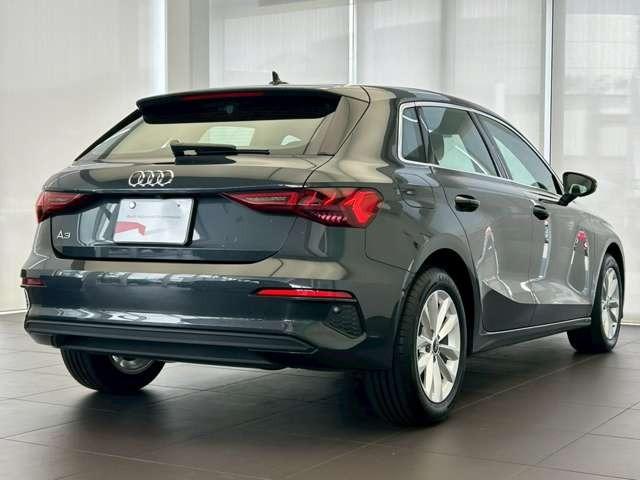 Ａ３ スポーツバック３０ＴＦＳＩ　認定中古車　コンビニエンスアシスタンスパッケージ　ナビパッケージ　ＬＥＤヘッドライト　シートヒーター　ナビ　フルセグＴＶ　バックカメラ　ミュージックプレイヤー接続（7枚目）
