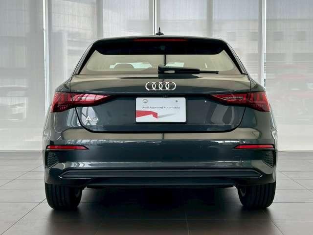 Ａ３ スポーツバック３０ＴＦＳＩ　認定中古車　コンビニエンスアシスタンスパッケージ　ナビパッケージ　ＬＥＤヘッドライト　シートヒーター　ナビ　フルセグＴＶ　バックカメラ　ミュージックプレイヤー接続（8枚目）