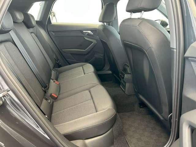 Ａ３ スポーツバック３０ＴＦＳＩ　認定中古車　コンビニエンスアシスタンスパッケージ　ナビパッケージ　ＬＥＤヘッドライト　シートヒーター　ナビ　フルセグＴＶ　バックカメラ　ミュージックプレイヤー接続（37枚目）