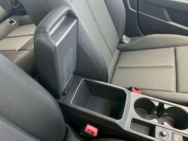 Ａ３ スポーツバック３０ＴＦＳＩ　認定中古車　コンビニエンスアシスタンスパッケージ　ナビパッケージ　ＬＥＤヘッドライト　シートヒーター　ナビ　フルセグＴＶ　バックカメラ　ミュージックプレイヤー接続（54枚目）