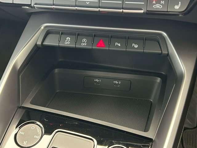 Ａ３ スポーツバック３０ＴＦＳＩ　認定中古車　コンビニエンスアシスタンスパッケージ　ナビパッケージ　ＬＥＤヘッドライト　シートヒーター　ナビ　フルセグＴＶ　バックカメラ　ミュージックプレイヤー接続（56枚目）