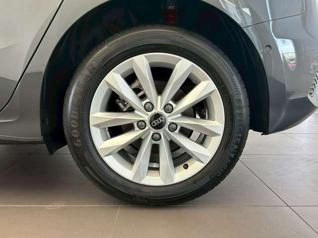 Ａ３ スポーツバック３０ＴＦＳＩ　認定中古車　コンビニエンスアシスタンスパッケージ　ナビパッケージ　ＬＥＤヘッドライト　シートヒーター　ナビ　フルセグＴＶ　バックカメラ　ミュージックプレイヤー接続（62枚目）