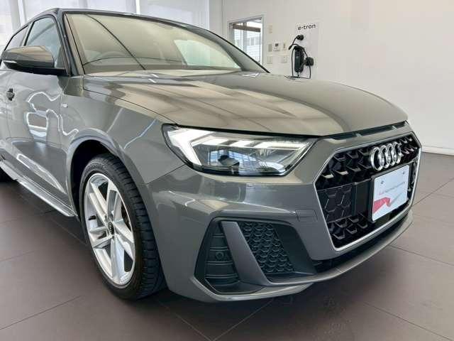 Ａ１スポーツバック ２５ＴＦＳＩ　Ｓライン　認定中古車　ＬＥＤヘッドライト　シートヒーター　ナビ　フルセグＴＶ　バックカメラ　ミュージックプレイヤー接続　アダプティブクルーズコントロール　車線キープアシスト　禁煙車（4枚目）