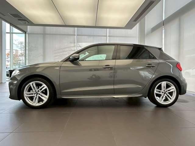 Ａ１スポーツバック ２５ＴＦＳＩ　Ｓライン　認定中古車　ＬＥＤヘッドライト　シートヒーター　ナビ　フルセグＴＶ　バックカメラ　ミュージックプレイヤー接続　アダプティブクルーズコントロール　車線キープアシスト　禁煙車（10枚目）