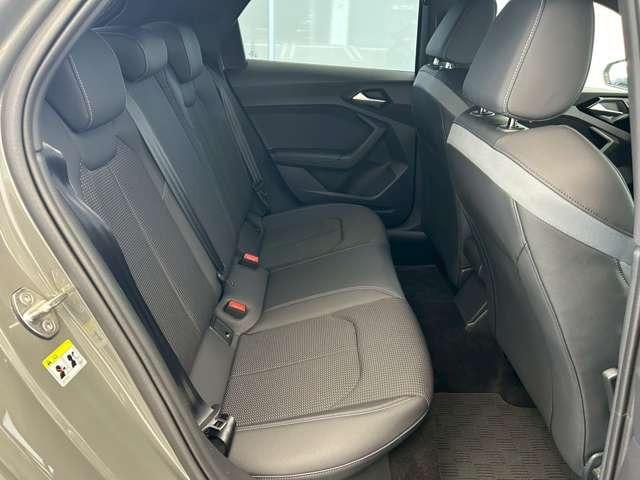 Ａ１スポーツバック ２５ＴＦＳＩ　Ｓライン　認定中古車　ＬＥＤヘッドライト　シートヒーター　ナビ　フルセグＴＶ　バックカメラ　ミュージックプレイヤー接続　アダプティブクルーズコントロール　車線キープアシスト　禁煙車（34枚目）