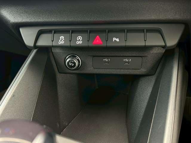 Ａ１スポーツバック ２５ＴＦＳＩ　Ｓライン　認定中古車　ＬＥＤヘッドライト　シートヒーター　ナビ　フルセグＴＶ　バックカメラ　ミュージックプレイヤー接続　アダプティブクルーズコントロール　車線キープアシスト　禁煙車（43枚目）