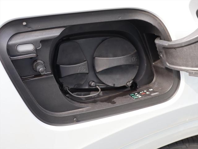 Ｑ４スポーツバック ｅ－トロン 　４０　ｅ－ｔｒｏｎＳ　ｌｉｎｅ　バンパーフルペイント　シートヒーター　ＡＴテール　アドバンストキー　ワイヤレスチャージ　パーシャルレザー　マトリクスＬＥＤ　アコースティックガラス（8枚目）