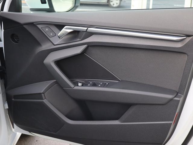 Ａ３ スポーツバック３０ＴＦＳＩアドバンスド　認定中古車　禁煙車　ワンオーナー　フロントパワーシート　ＬＥＤヘッドライト　レーンキープ　前後パーキングセンサー　シートヒーター　バーチャルコクピット（30枚目）
