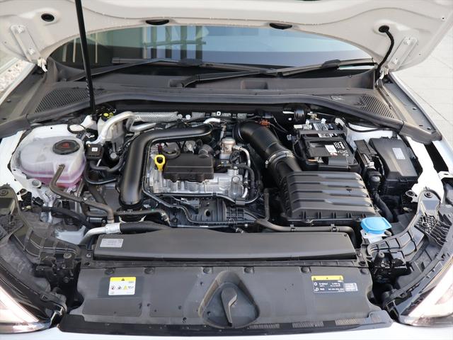 Ａ３ スポーツバック３０ＴＦＳＩアドバンスド　認定中古車　禁煙車　ワンオーナー　フロントパワーシート　ＬＥＤヘッドライト　レーンキープ　前後パーキングセンサー　シートヒーター　バーチャルコクピット（60枚目）