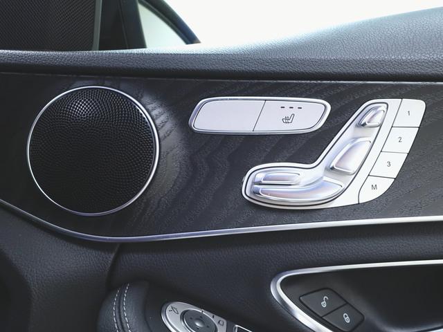 Ｃクラス Ｃ２００　ローレウスエディション　スポーツプラスパッケージ　Ｂｌｕｅｔｏｏｔｈ接続　ＥＴＣ　ＬＥＤヘッドライト　ＴＶ　アイドリングストップ　クルーズコントロール　コネクテッド機能　シートヒーター　トランクスルー　ナビ　バックモニター（21枚目）