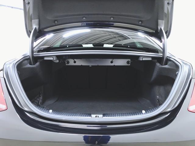 Ｃクラス Ｃ２００　ローレウスエディション　スポーツプラスパッケージ　Ｂｌｕｅｔｏｏｔｈ接続　ＥＴＣ　ＬＥＤヘッドライト　ＴＶ　アイドリングストップ　クルーズコントロール　コネクテッド機能　シートヒーター　トランクスルー　ナビ　バックモニター（27枚目）