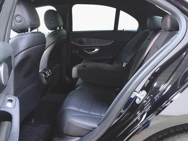 Ｃクラス Ｃ２００　ローレウスエディション　スポーツプラスパッケージ　Ｂｌｕｅｔｏｏｔｈ接続　ＥＴＣ　ＬＥＤヘッドライト　ＴＶ　アイドリングストップ　クルーズコントロール　コネクテッド機能　シートヒーター　トランクスルー　ナビ　バックモニター（33枚目）