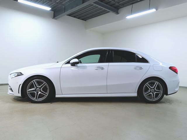 Ａクラスセダン Ａ２５０　４マチック　セダン　ナビゲーションパッケージ　ＡＭＧライン　ＡＭＧレザーエクスクルーシブパッケージ　アドバンスドパッケージ　Ｂｌｕｅｔｏｏｔｈ接続　ＥＴＣ　ＬＥＤヘッドライト　ＴＶ　アイドリングストップ（4枚目）