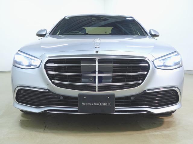 Ｓクラス Ｓ５００　４マチック　ＡＲヘッドアップディスプレイ　３Ｄディスプレイ　Ｂｌｕｅｔｏｏｔｈ接続　ＥＴＣ　ＬＥＤヘッドライト　ＴＶ　アイドリングストップ　クルーズコントロール　コネクテッド機能　サイドカメラ　シートヒーター　ナビ　バックモニター（2枚目）