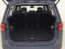 すっきりとした見た目のスクエア形状のラゲッジスペースです。また荷物が多い時、急なお買いものの際にもリヤシートを倒していただくことにより十分なスペースを確保できます。