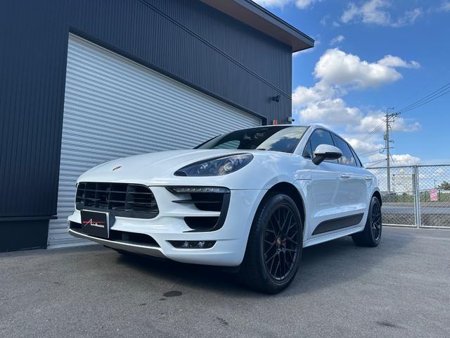 マカン マカンＧＴＳ　マカンＧＴＳ（５名）スポーツクロノＰＫＧ　スポエグ　ハーフレザーシート　シートヒーター　メモリ機能付パワーシート　パワーリアゲート　ＥＴＣ　　Ｂｌｕｅｔｏｏｔｈ（5枚目）