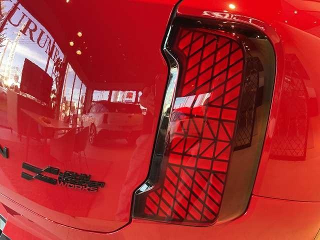 ＭＩＮＩ ジョンクーパーワークス　カントリーマンオール４ＪＣＷ　４ＷＤ　Ｌ－ＰＫＧ・サンルーフ付き・２０インチＡＷ（5枚目）