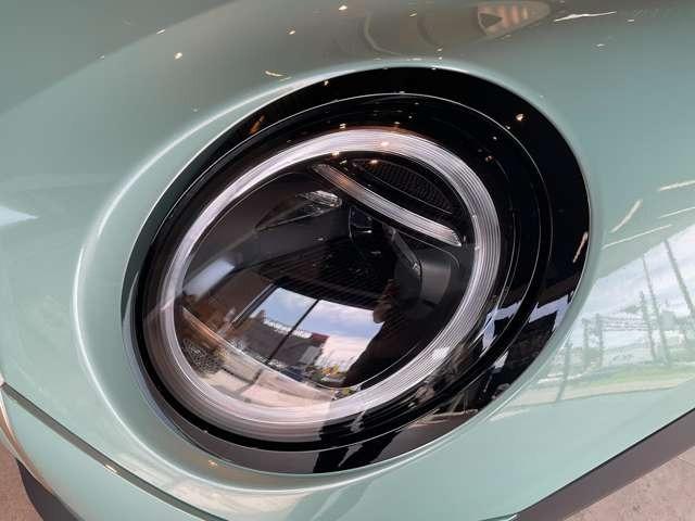 MINI クーパーS フェイバリット・トリム 3ドア DCT Mパッケージ・17インチアルミホイール(7枚目)