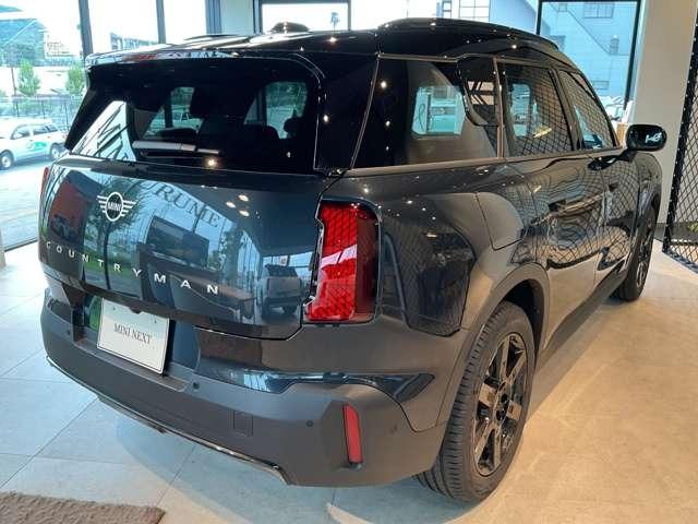 ＭＩＮＩ カントリーマンＤ　クラシック・トリム　ＤＣＴ　ディーゼルターボ　Ｍパッケージ・１８インチブラックアルミホイール（3枚目）