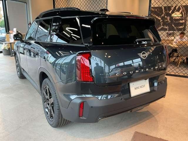 ＭＩＮＩ カントリーマンＤ　クラシック・トリム　ＤＣＴ　ディーゼルターボ　Ｍパッケージ・１８インチブラックアルミホイール（4枚目）