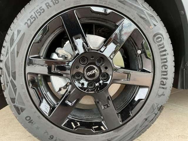 ＭＩＮＩ カントリーマンＤ　クラシック・トリム　ＤＣＴ　ディーゼルターボ　Ｍパッケージ・１８インチブラックアルミホイール（7枚目）