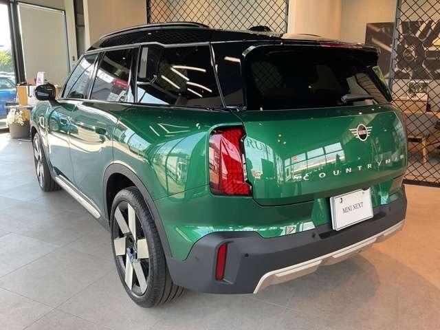 ＭＩＮＩ カントリーマンＤ　フェイバリット・トリム　ＤＣＴ　ディーゼルターボ　Ｍパッケージ・２０インチアルミホイール（3枚目）