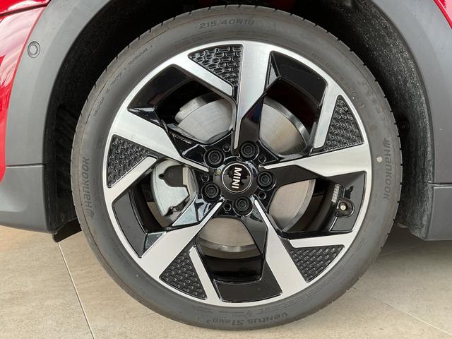 MINI クーパーS クラシック・トリム BC付き・シートヒーター付き・18インチホイール(7枚目)