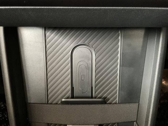 MINI クーパーS クラシック・トリム BC付き・シートヒーター付き・18インチホイール(17枚目)