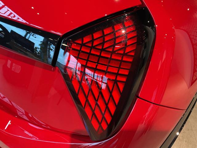 ＭＩＮＩ クーパーＳ　ジョン・クーパー・ワークス・トリム　ＢＣ付き・電動シート付・１７インチブラックアルミホイール（6枚目）