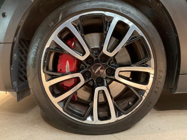 MINI ジョンクーパーワークス クロスオーバー 後期型・ワンオーナー・19インチAW・純正HDDナビ(4枚目)