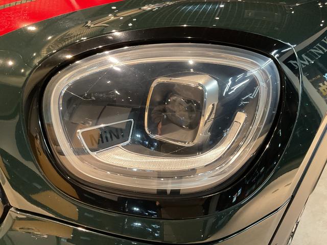 MINI ジョンクーパーワークス クロスオーバー 後期型・ワンオーナー・19インチAW・純正HDDナビ(5枚目)