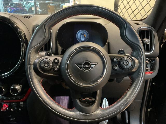 MINI ジョンクーパーワークス クロスオーバー 後期型・ワンオーナー・19インチAW・純正HDDナビ(7枚目)