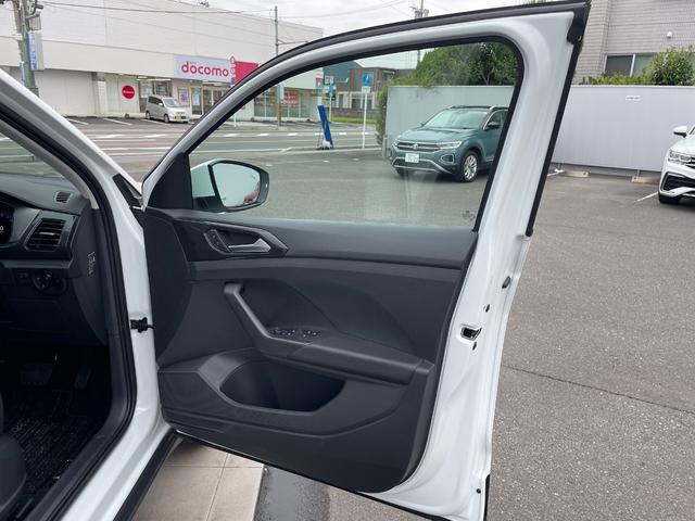 Ｔ－クロス ＴＳＩ　アクティブ　当社試乗車（13枚目）