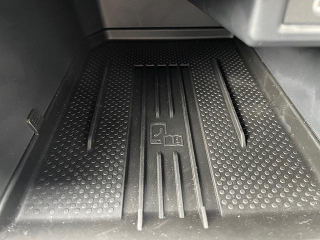 Ｔ－クロス ＴＳＩ　アクティブ　当社試乗車（35枚目）