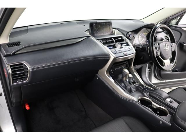 ＮＸ ＮＸ３００ｈ　ドライブレコーダー　バックカメラ　クリアランスソナー　オートクルーズコントロール　パワーシート　ナビ　オートライト　ＬＥＤヘッドランプ　アルミホイール　スマートキー　アイドリングストップ（9枚目）
