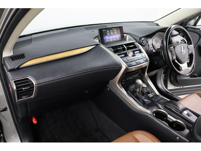 ＮＸ ＮＸ３００ｈ　バージョンＬ　ドライブレコーダー　ＥＴＣ　バックカメラ　オートクルーズコントロール　パワーシート　ナビ　オートライト　ＬＥＤヘッドランプ　電動リアゲート　アルミホイール　スマートキー　アイドリングストップ（9枚目）