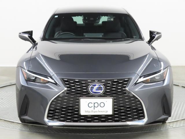 ＩＳ ＩＳ３００ｈ　ドライブレコーダー　クリアランスソナー　レーンアシスト　オートクルーズコントロール　衝突被害軽減システム　ナビ　アルミホイール　ＬＥＤヘッドランプ　ＣＶＴ　スマートキー　電動格納ミラー（2枚目）