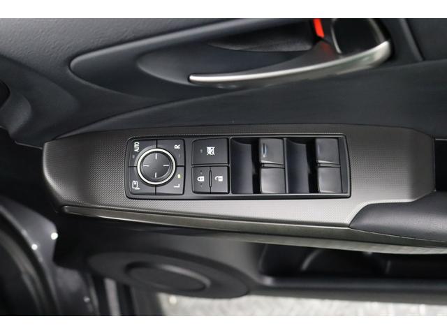 ＩＳ ＩＳ３００ｈ　ドライブレコーダー　クリアランスソナー　レーンアシスト　オートクルーズコントロール　衝突被害軽減システム　ナビ　アルミホイール　ＬＥＤヘッドランプ　ＣＶＴ　スマートキー　電動格納ミラー（13枚目）