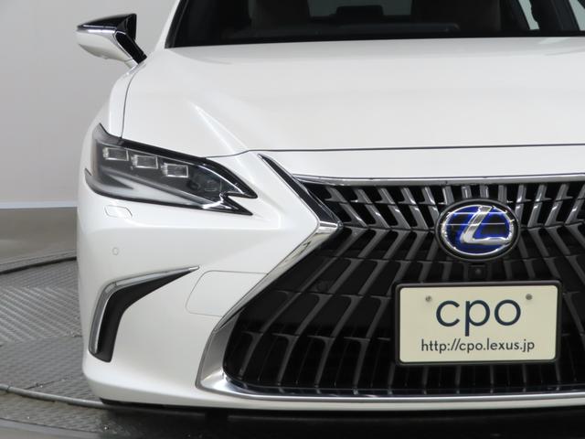 ES ES300h バージョンL クリアランスソナー レーンアシスト オートクルーズコントロール 衝突被害軽減システム ナビ アルミホイール オートマチックハイビーム オートライト LEDヘッドランプ サンルーフ CVT(7枚目)