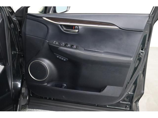 NX NX300 バージョンL ドライブレコーダー バックカメラ クリアランスソナー オートクルーズコントロール レーンアシスト パワーシート 衝突被害軽減システム サンルーフ ナビ オートマチックハイビーム LEDヘッドランプ(12枚目)