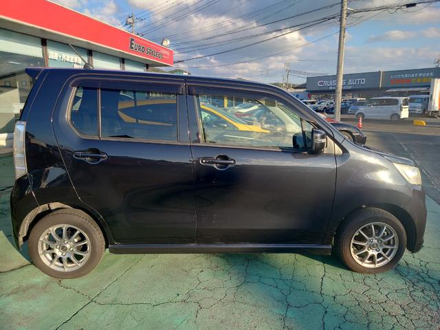 ワゴンＲスティングレー Ｔ　ナビ　ＴＶ　オートライト　ＨＩＤ　スマートキー　アイドリングストップ　ＣＶＴ　盗難防止システム　ＡＢＳ　ＣＤ　アルミホイール　衝突安全ボディ　エアコン　パワーステアリング　パワーウィンドウ（14枚目）