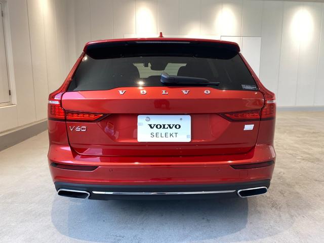 Ｖ６０ リチャージ　ＰＨＶ　Ｔ６　ＡＷＤ　インスクリプション（14枚目）