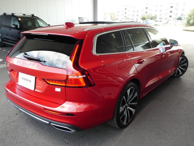 Ｖ６０ リチャージ　ＰＨＶ　Ｔ６　ＡＷＤ　インスクリプション（20枚目）