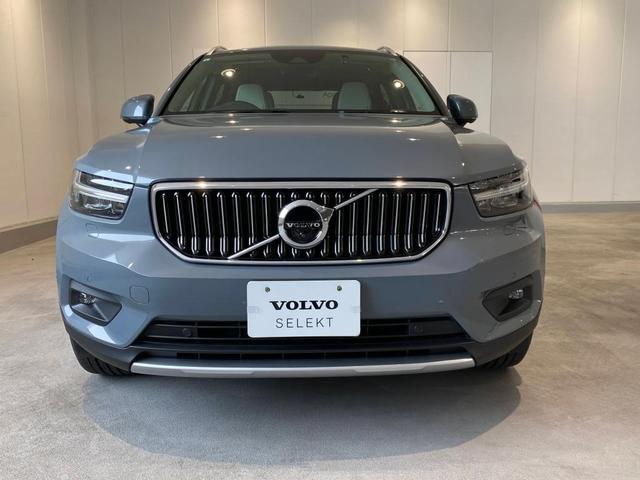 ＸＣ４０ リチャージ　ＰＨＶ　Ｔ５　インスクリプション　■認定中古車■ワンオーナー■禁煙車■弊社下取車■パノラマガラスサンルーフ■純正前後ドライブレコーダーアドバンス■白革シート■前後シートヒーター■クリスタルシフトノブ（8枚目）