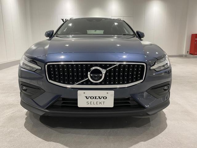 Ｖ６０ クロスカントリー　Ｔ５　ＡＷＤ　■認定中古車■クライメートパッケージ■ワンオーナー■禁煙■黒革シート■全席シートヒーター■ステアリングヒーター■純正ＨＤＤナビ■３６０ビューカメラ■ダークティンテッドガラス（リアウインドー）（8枚目）