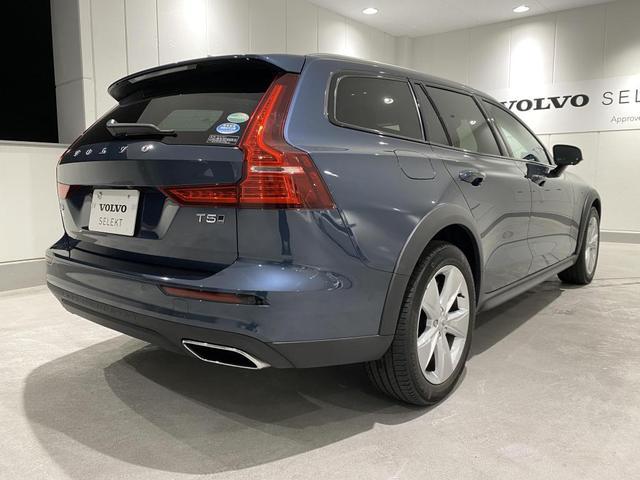 Ｖ６０ クロスカントリー　Ｔ５　ＡＷＤ　■認定中古車■クライメートパッケージ■ワンオーナー■禁煙■黒革シート■全席シートヒーター■ステアリングヒーター■純正ＨＤＤナビ■３６０ビューカメラ■ダークティンテッドガラス（リアウインドー）（13枚目）