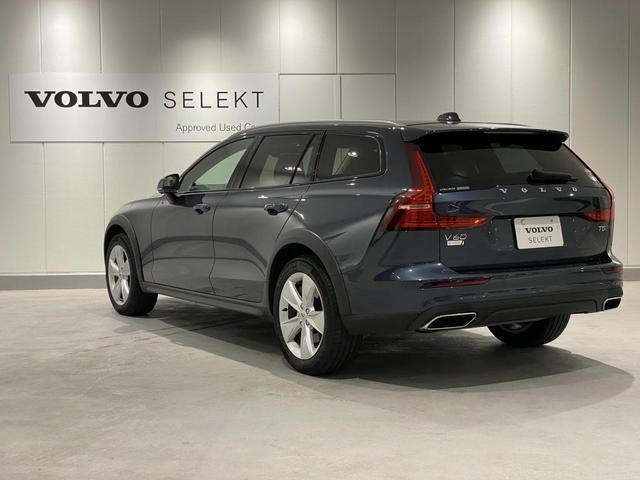 Ｖ６０ クロスカントリー　Ｔ５　ＡＷＤ　■認定中古車■クライメートパッケージ■ワンオーナー■禁煙■黒革シート■全席シートヒーター■ステアリングヒーター■純正ＨＤＤナビ■３６０ビューカメラ■ダークティンテッドガラス（リアウインドー）（19枚目）