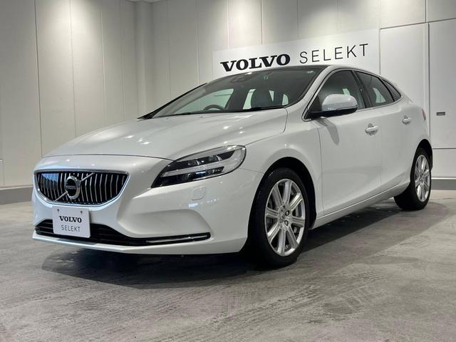 Ｖ４０ Ｔ３　クラシックエディション　■認定中古車■最終型モデル■禁煙車■パノラマガラスルーフ■フロント・リアシートヒー■純正前後ドライブレコーダー■ブロンドレザーシート■バックカメラ■純正ＨＤＤナビ■モダンウッドパネル（19枚目）