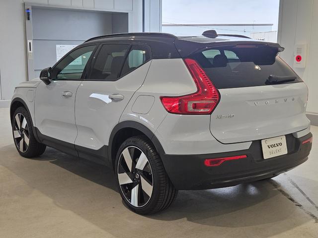 ＸＣ４０リチャージ リチャージ　アルティメットシングルモーター　■認定中古車■弊社試乗車■禁煙車■パノラミックサンルーフ■ｈａｍａｎ／ｋａｒｄｏｎ■純正２０インチＡＷ■シートヒーター・ハンドルヒーター■純正３６０度ドライブレコーダー前後（16枚目）